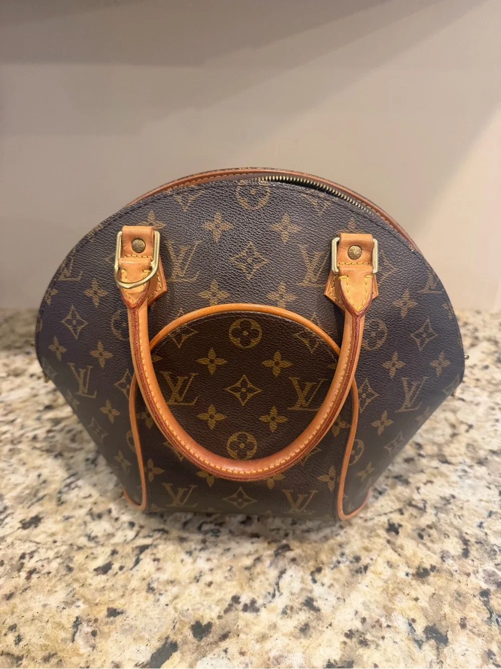 Louis Vuitton Monogram Canvas Ellipse